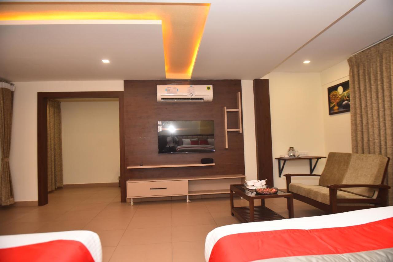 M R Residency Dharwad. Lejlighed Eksteriør billede