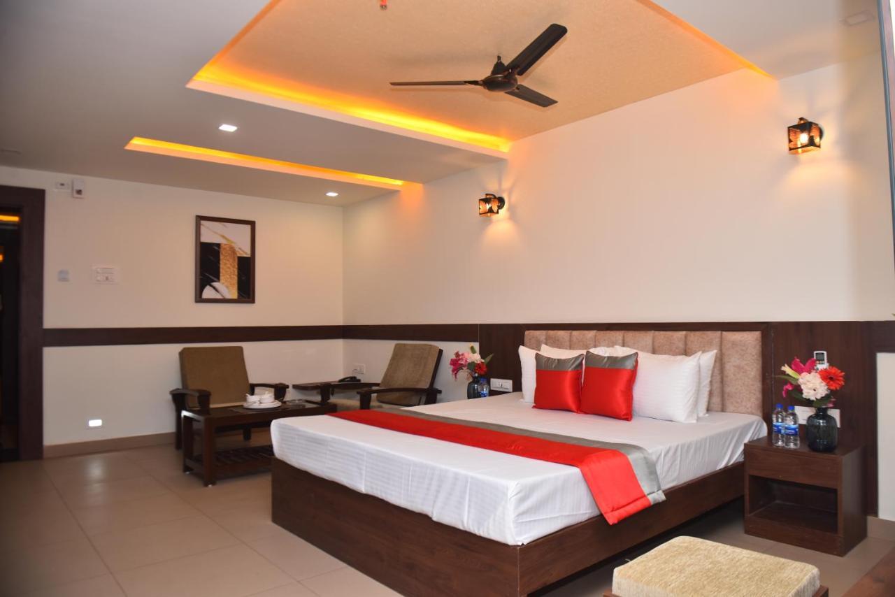 M R Residency Dharwad. Lejlighed Eksteriør billede