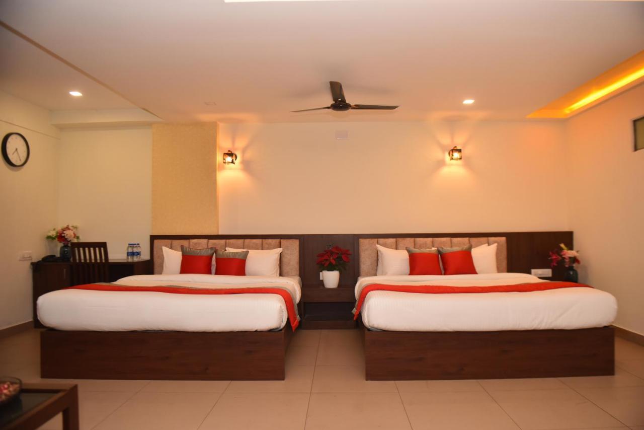 M R Residency Dharwad. Lejlighed Eksteriør billede
