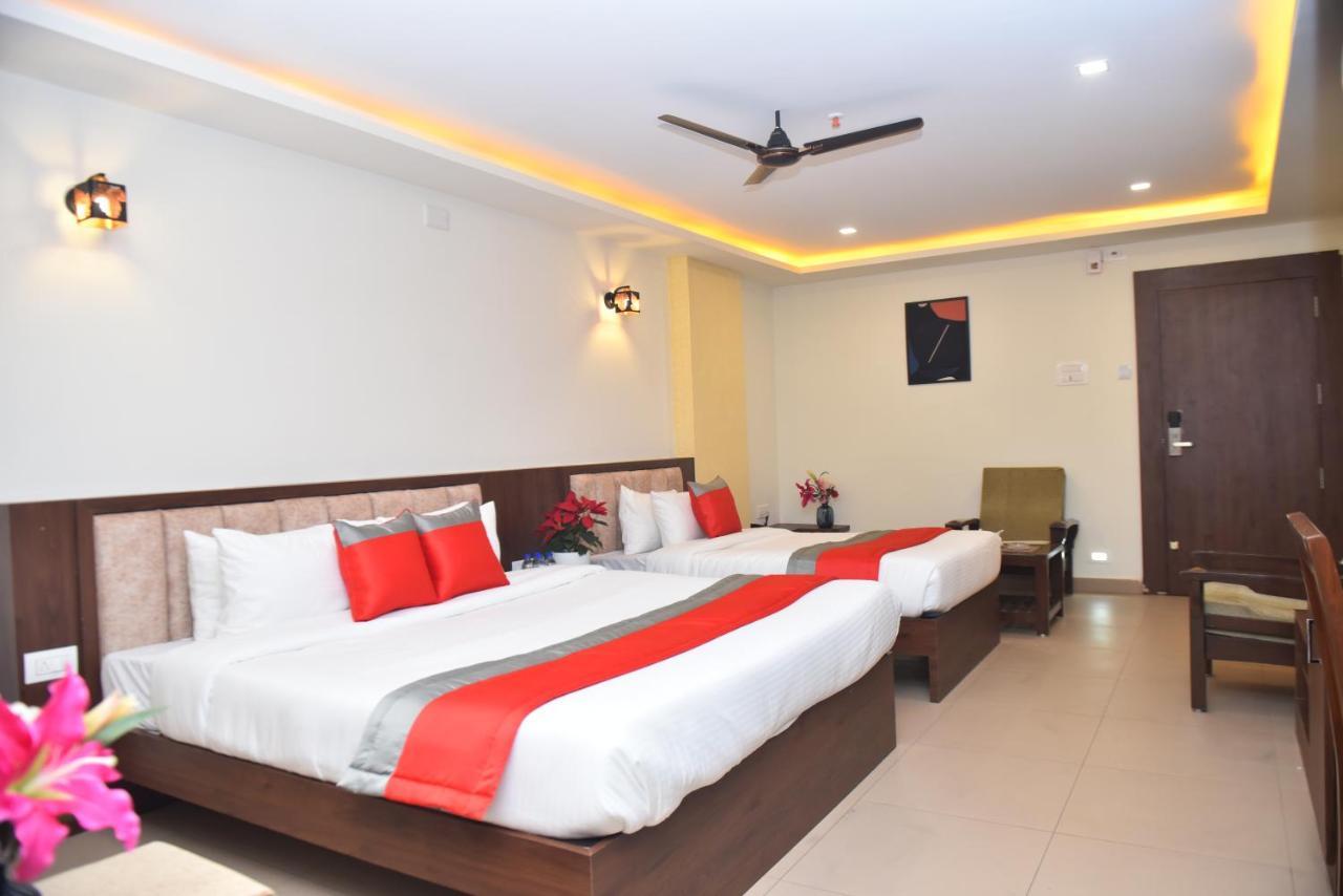 M R Residency Dharwad. Lejlighed Eksteriør billede