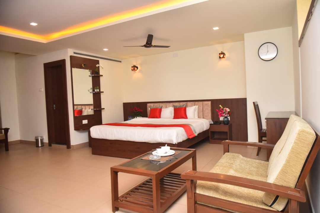 M R Residency Dharwad. Lejlighed Eksteriør billede
